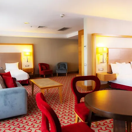 Hotel Divan 4*