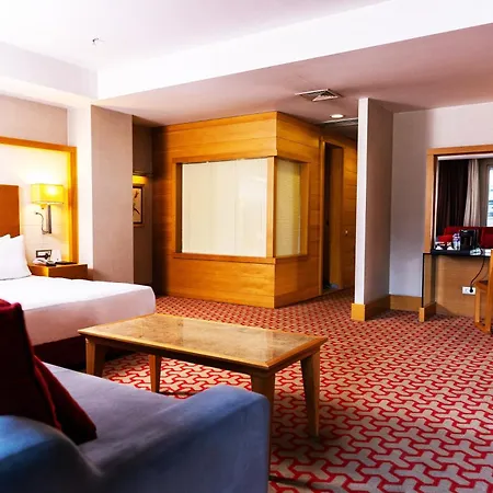 Divan 4*