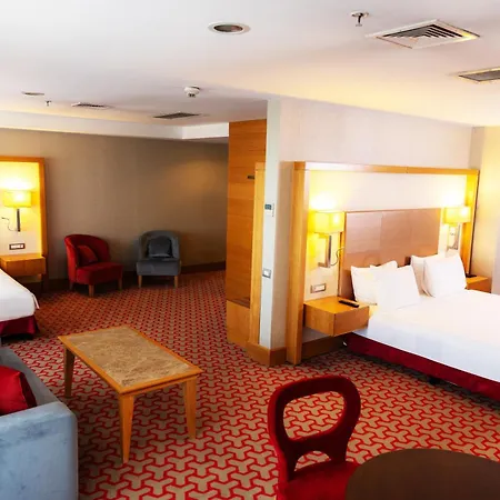 Hotel Divan 4*